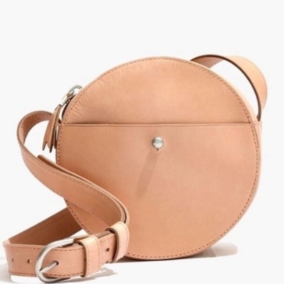 Madewell Handbags - Madewell Marfa circle cross body bag